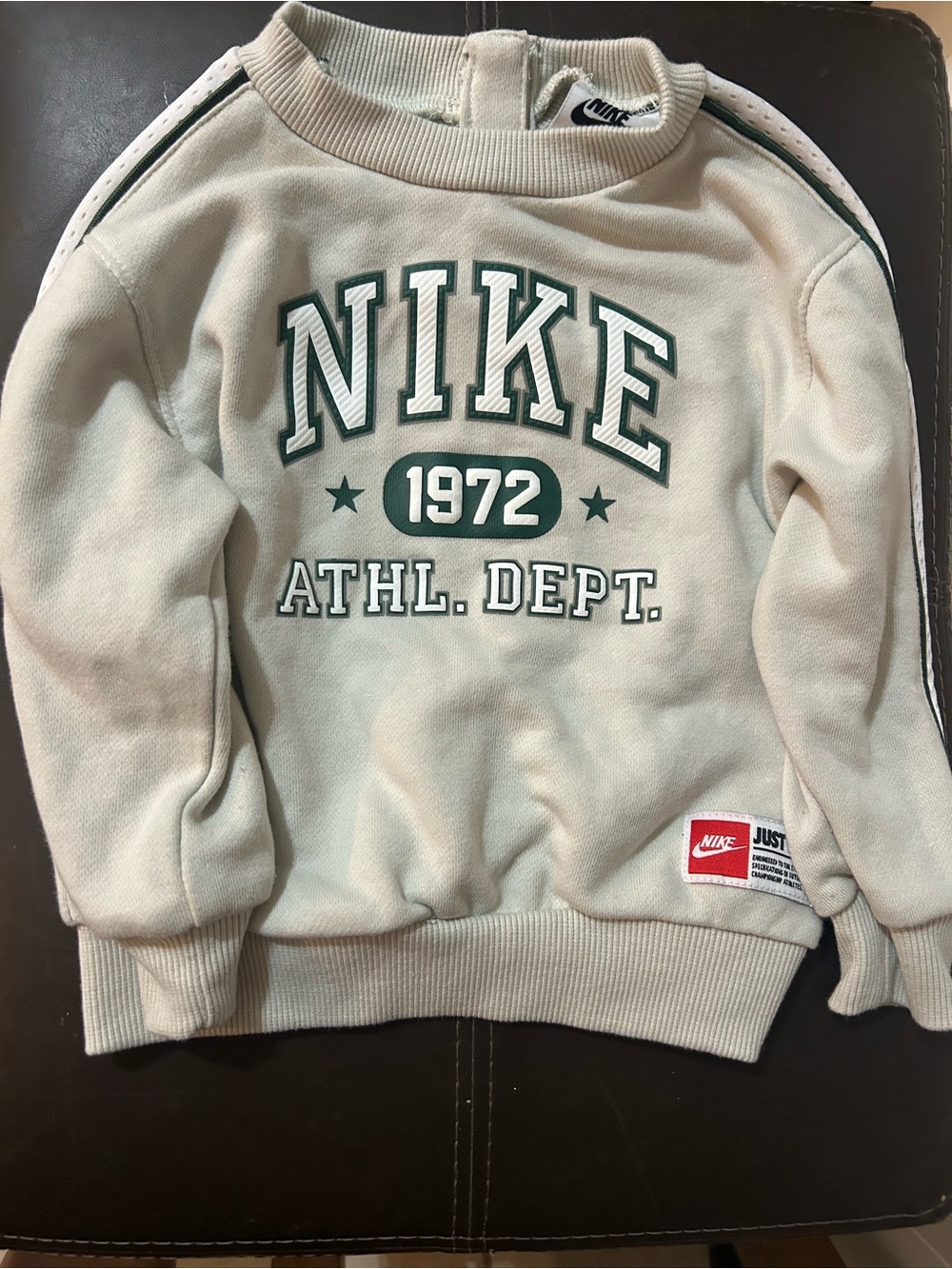 Nike Cream Sweatshirt with Green Athletic Graphics